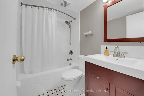 198 Scott Street St. Catharines ON L2N 5T3