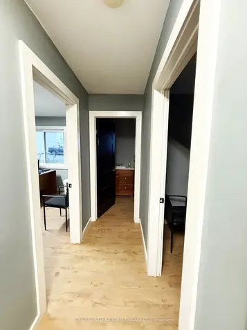 8230 Oakwood Drive Niagara Falls ON L2E 6S5