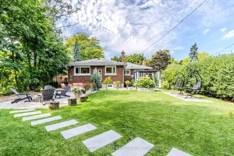 23 West Hampton Road St. Catharines ON L2T 3E6