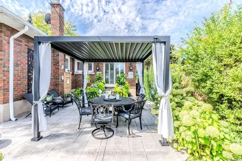 23 West Hampton Road St. Catharines ON L2T 3E6