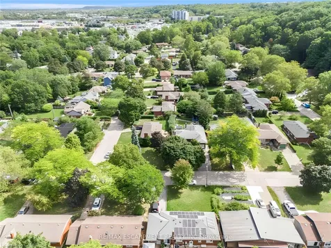 23 West Hampton Road St. Catharines ON L2T 3E6