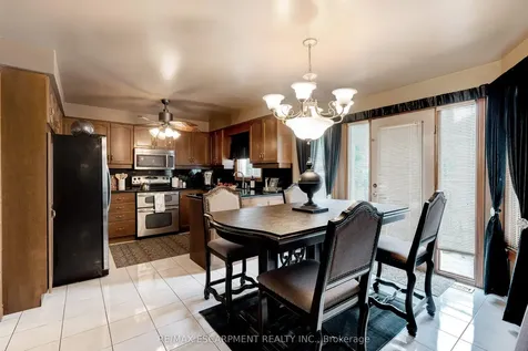 9 Sugarberry Court Hamilton ON L8E 5E6