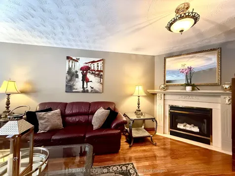 9 Sugarberry Court Hamilton ON L8E 5E6