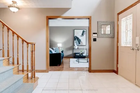 9 Sugarberry Court Hamilton ON L8E 5E6