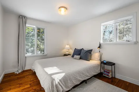 35 Montgomery Boulevard Kingston ON K7M 3N7