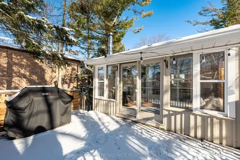 35 Montgomery Boulevard Kingston ON K7M 3N7