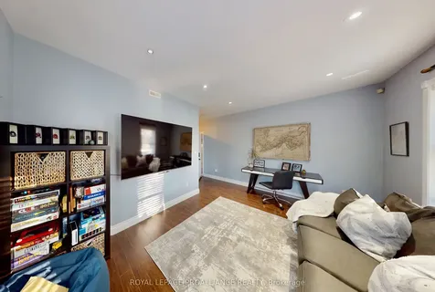 212 Foster Avenue Belleville ON K8N 3R2