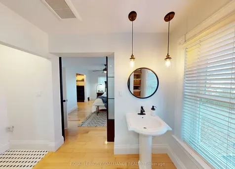 212 Foster Avenue Belleville ON K8N 3R2