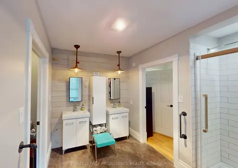 212 Foster Avenue Belleville ON K8N 3R2