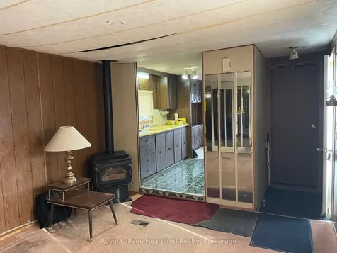 45 Cherokee Lane Ashfield-colborne-wawanosh ON N7A 3Y2