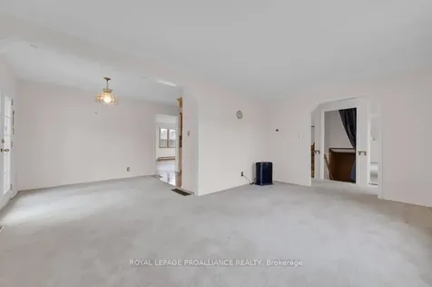 48 Janlyn Crescent Belleville ON K8N 1L2