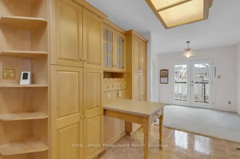 48 Janlyn Crescent Belleville ON K8N 1L2