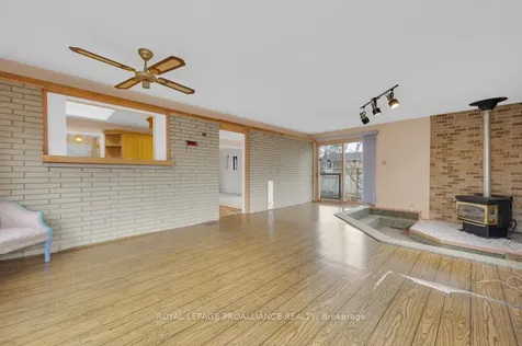 48 Janlyn Crescent Belleville ON K8N 1L2