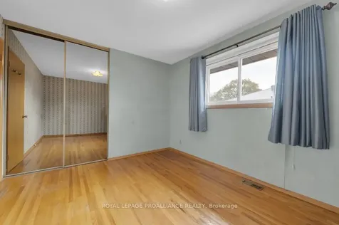 48 Janlyn Crescent Belleville ON K8N 1L2