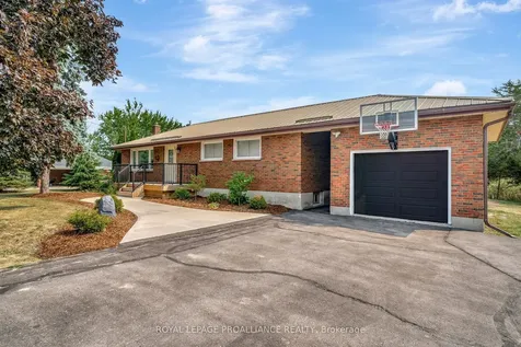 206 Elmwood Drive Belleville ON K8N 4Z4