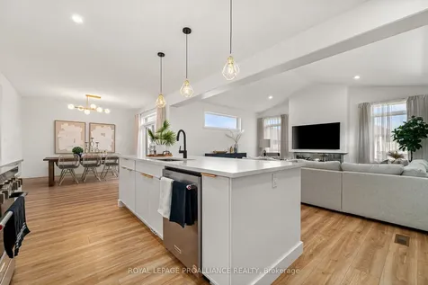 18 Raycroft Drive Belleville ON K8N 0R4