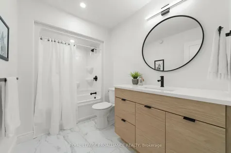 18 Raycroft Drive Belleville ON K8N 0R4