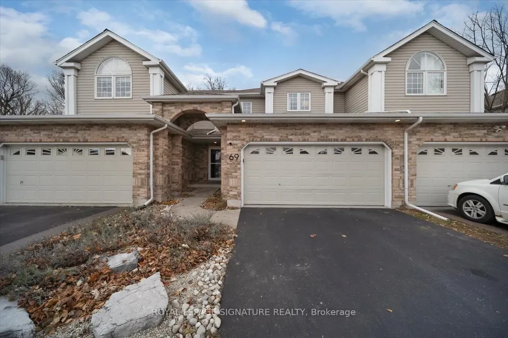 69 Candle Crescent Kitchener ON N2P 2K8