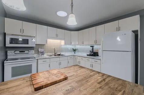 13 Dundas Street W Brant ON N3L 1E9