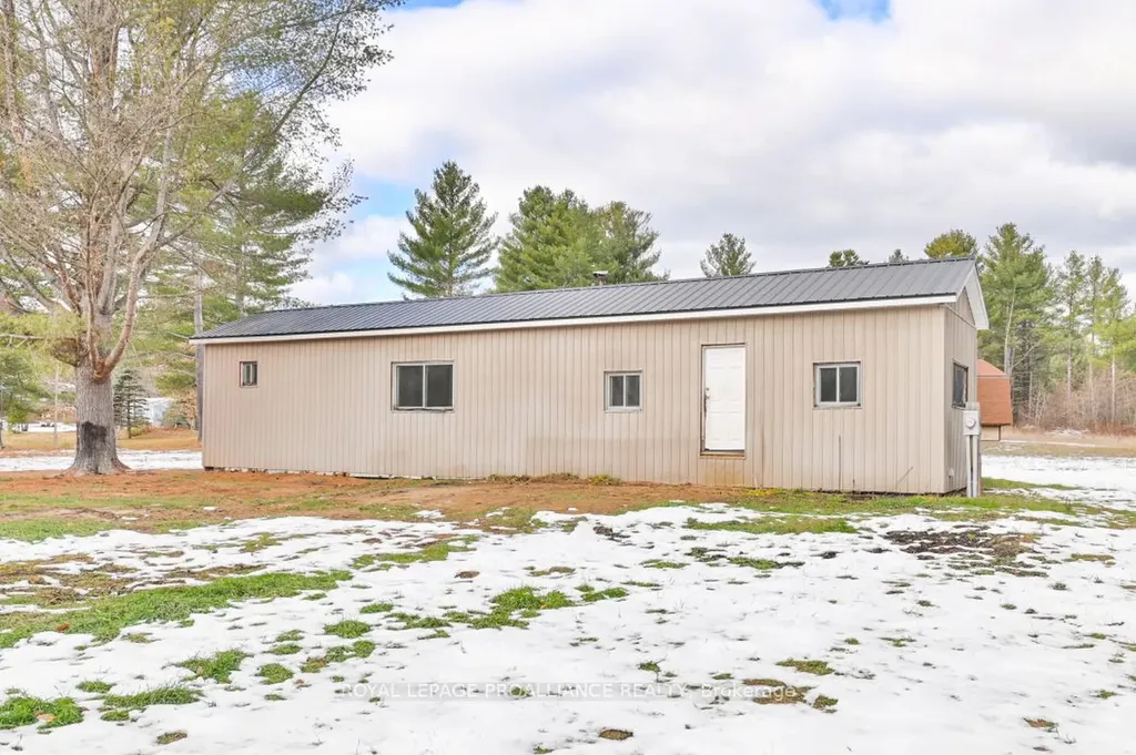 139 Glastonbury Road Addington Highlands ON K0H 2G0
