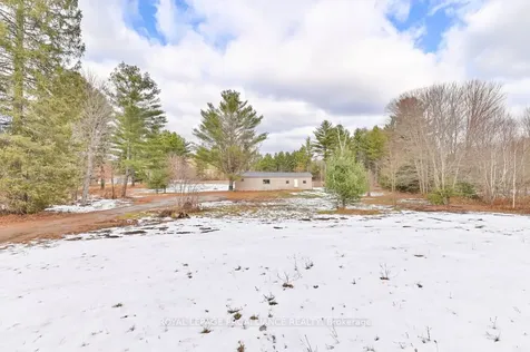 139 Glastonbury Road Addington Highlands ON K0H 2G0