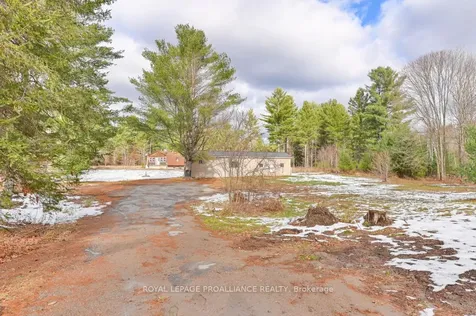 139 Glastonbury Road Addington Highlands ON K0H 2G0