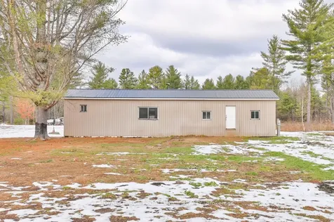 139 Glastonbury Road Addington Highlands ON K0H 2G0