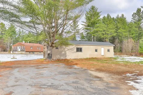 139 Glastonbury Road Addington Highlands ON K0H 2G0