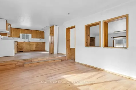 139 Glastonbury Road Addington Highlands ON K0H 2G0