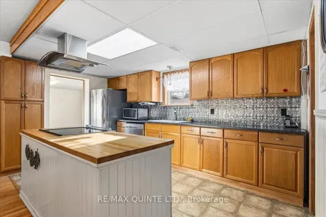 15 Gordon Street Belleville ON K8P 3E4