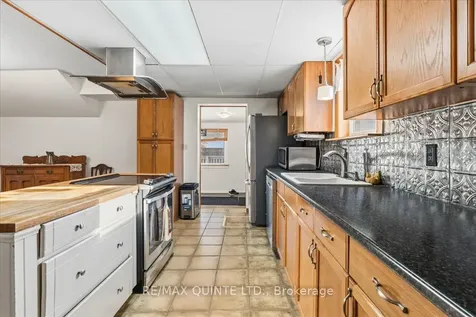 15 Gordon Street Belleville ON K8P 3E4