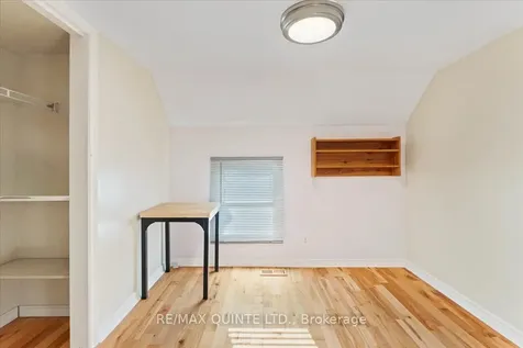 15 Gordon Street Belleville ON K8P 3E4