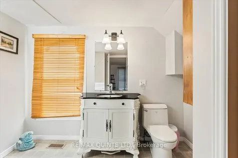 15 Gordon Street Belleville ON K8P 3E4