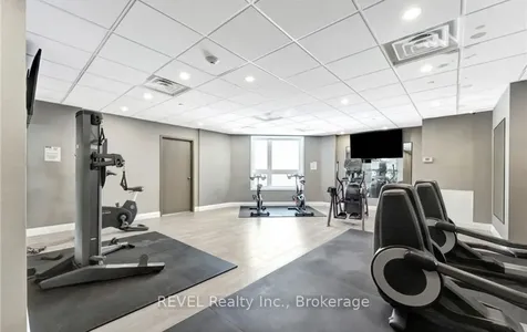 101 Shoreview Place Hamilton ON L8E 0K2