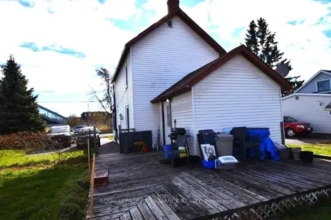 206 College Street E Belleville ON K8N 2V7