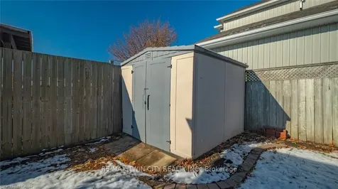 49 Alexander Drive Aylmer ON N5H 3G4