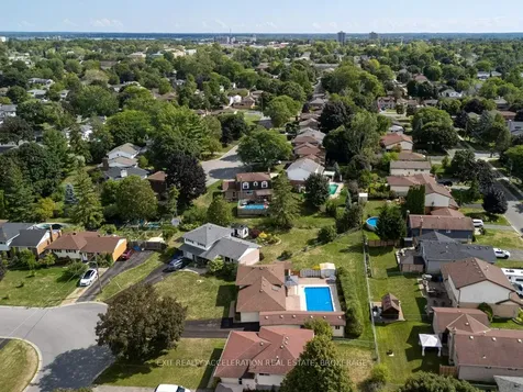 38 Thorncliffe Drive Belleville ON K8P 4L4