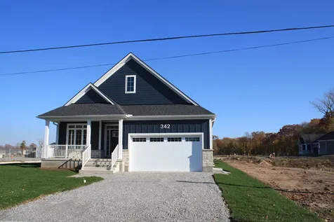 342 Bassett Avenue Fort Erie ON L2A 5L8