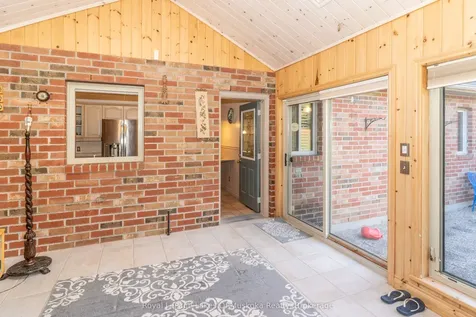 107 Milton Street Bracebridge ON P1L 2G4