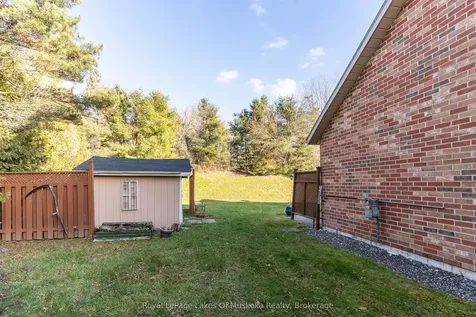 107 Milton Street Bracebridge ON P1L 2G4