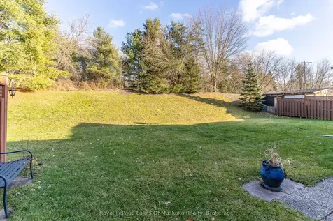 107 Milton Street Bracebridge ON P1L 2G4