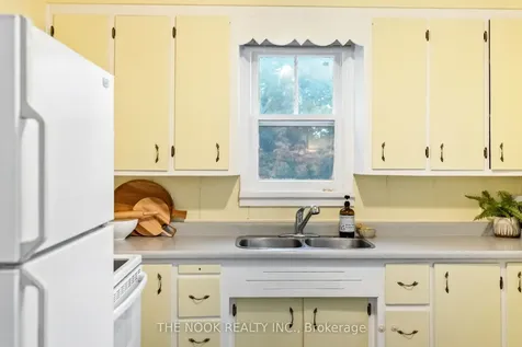 10 Meyers Street Belleville ON K8N 2N6