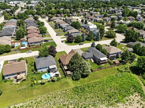 28 Macpherson Drive Brant ON N3L 4C6