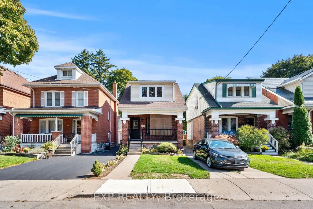 105 Rothsay Avenue Hamilton ON L8M 3G3