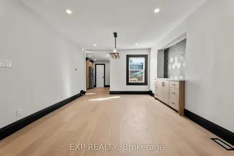 105 Rothsay Avenue Hamilton ON L8M 3G3