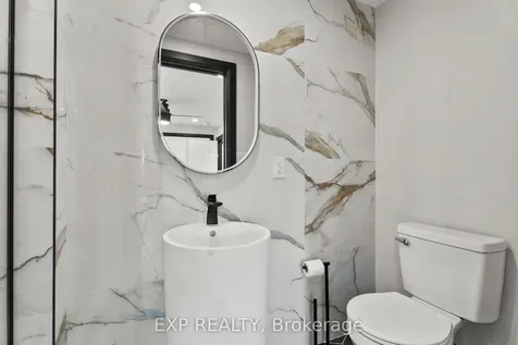 105 Rothsay Avenue Hamilton ON L8M 3G3