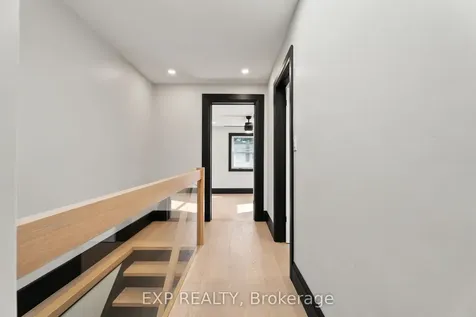105 Rothsay Avenue Hamilton ON L8M 3G3