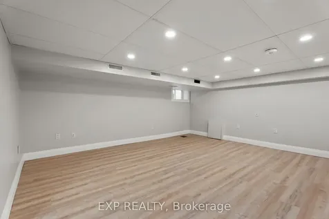 105 Rothsay Avenue Hamilton ON L8M 3G3