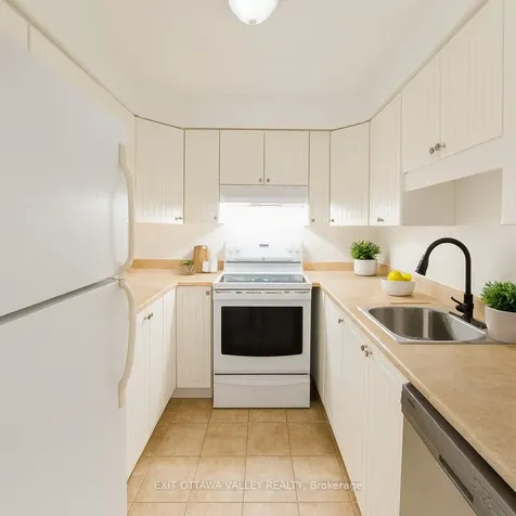 10 Charles Street Arnprior ON K7S 1A7