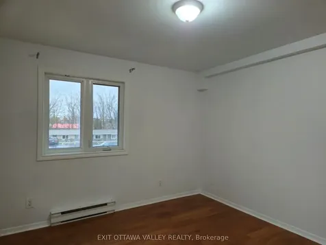 10 Charles Street Arnprior ON K7S 1A7